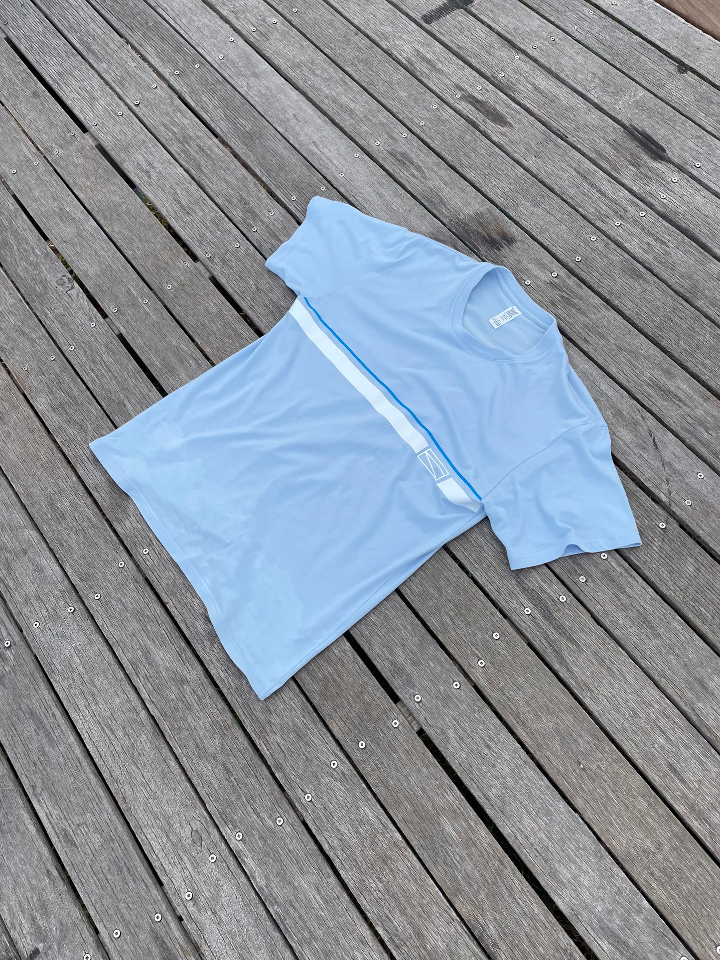 Wave line tee